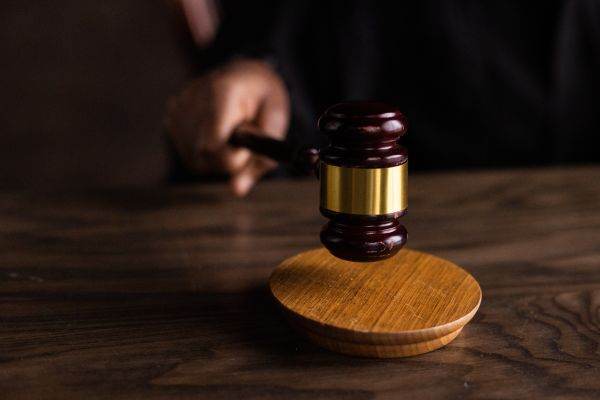 Academia a câştigat un proces început în urmă cu 13 ani